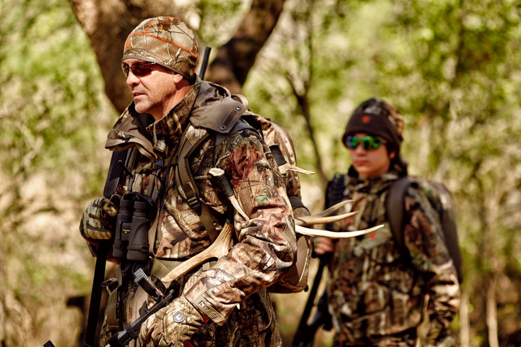 camouflage clothing hunting deer importance buying guide camo right
