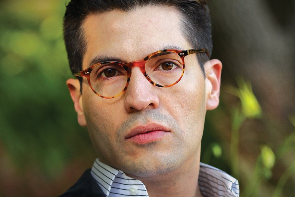 Choosing the Perfect Men's Prescription Eyeglasses