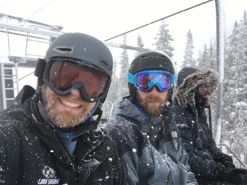 Should I Wear Sunglasses or Goggles for Skiing and Snowboarding?