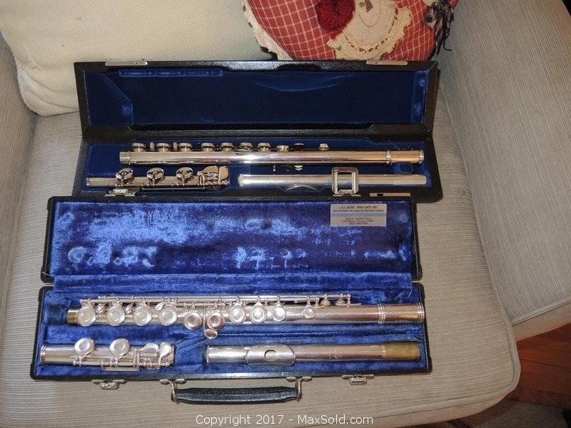 Flutes And Music Stand