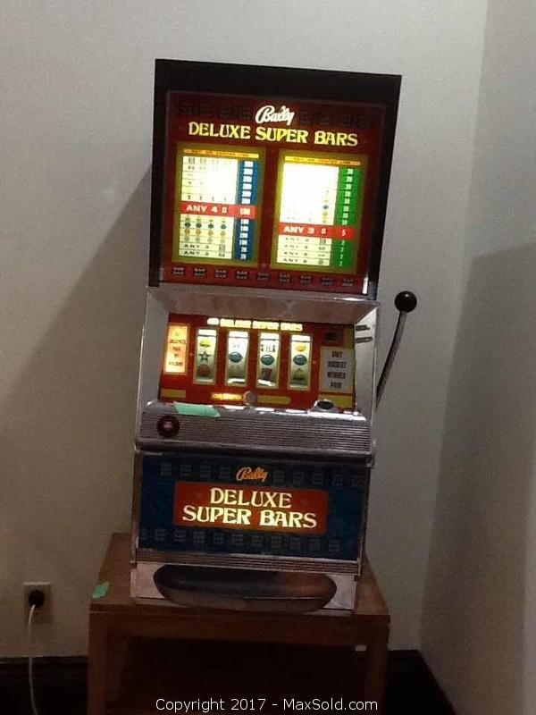 Slot Machine And Table